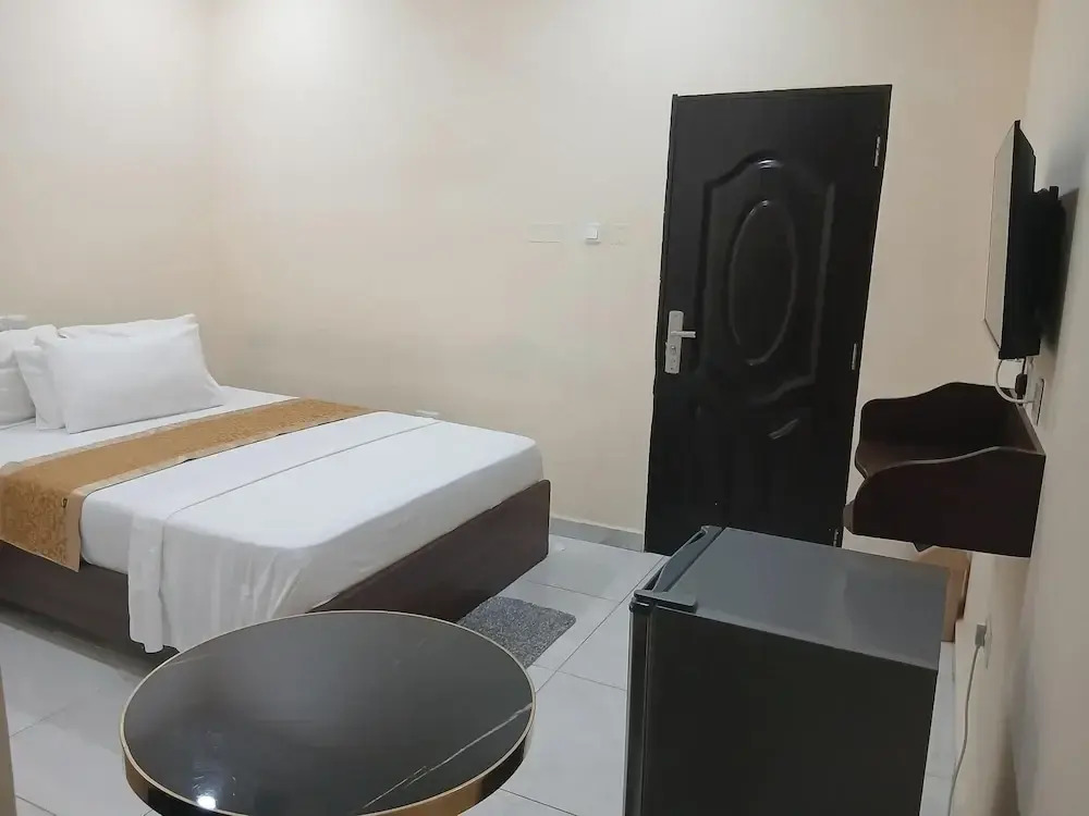 Bluefin Hotel