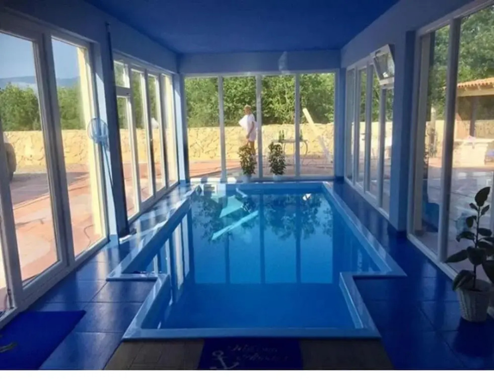 Three-Bedroom Holiday home with Sea View in Klimno
