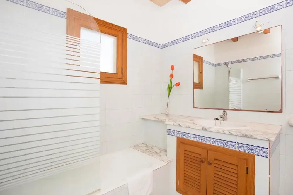 Villa - 4 Bedrooms with Pool and WiFi - 103183