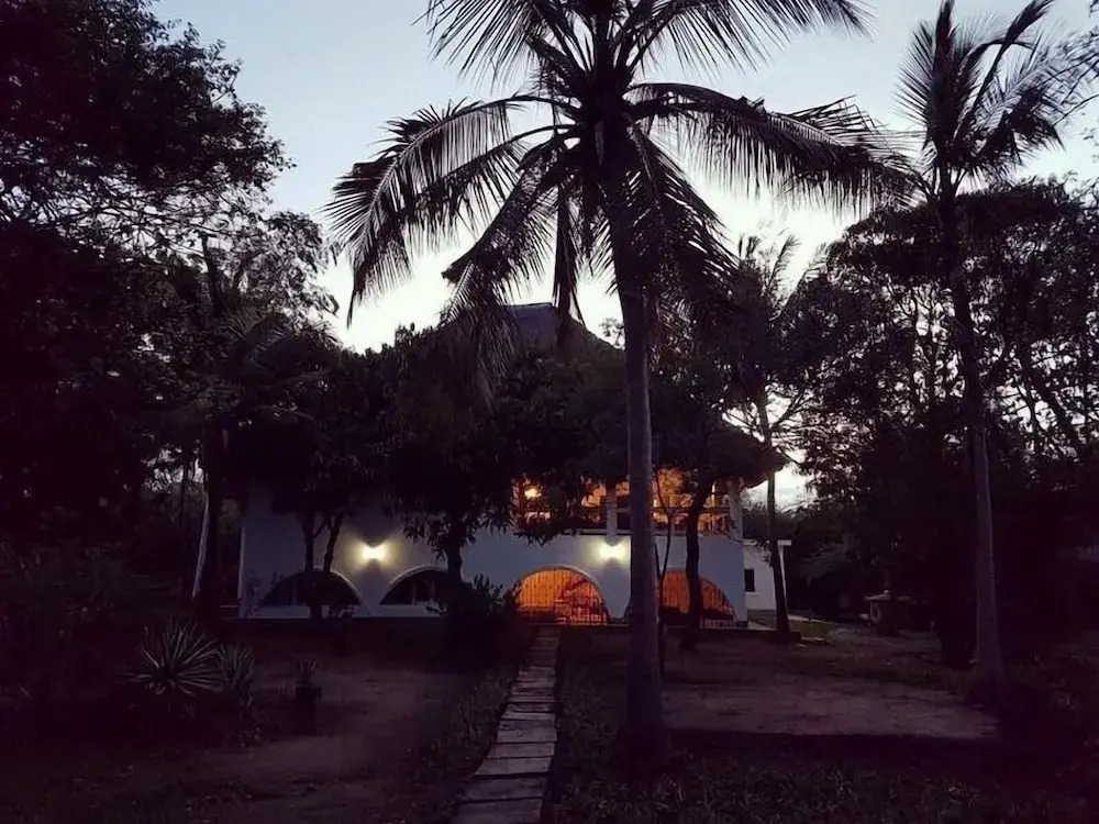 Footprints House