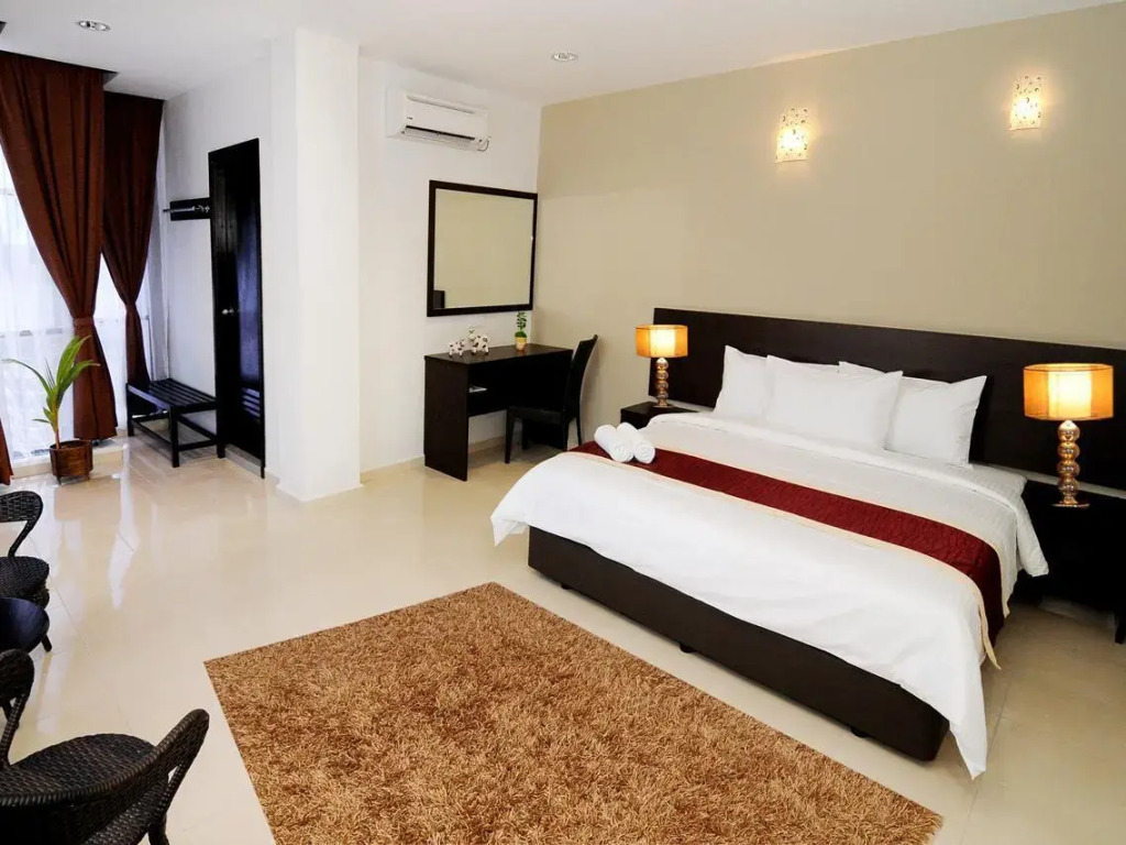 Inn Home Hotel