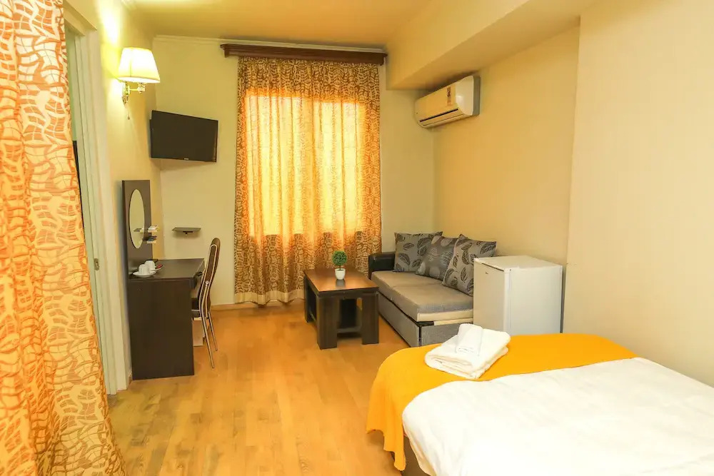 Hotel Modern House