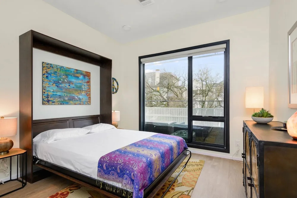 Illume Resort-style Haven Spacious Balcony 2 Bedroom Condo