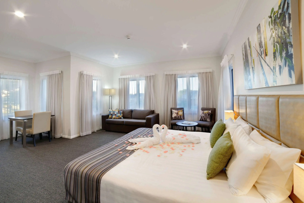Best Western Plus Bolton on the Park