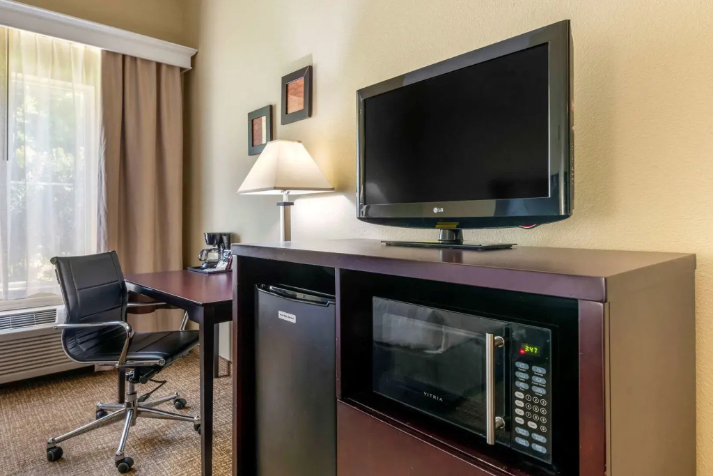 Comfort Inn International Dr.