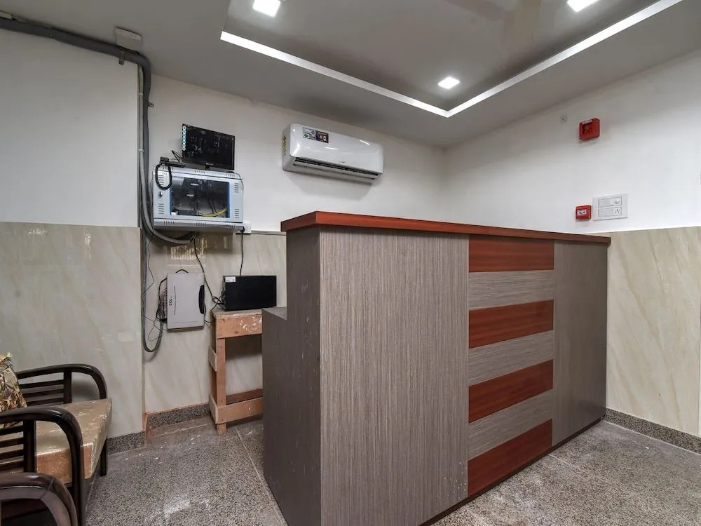 OYO Flagship 18303 Sector 24 Rohini