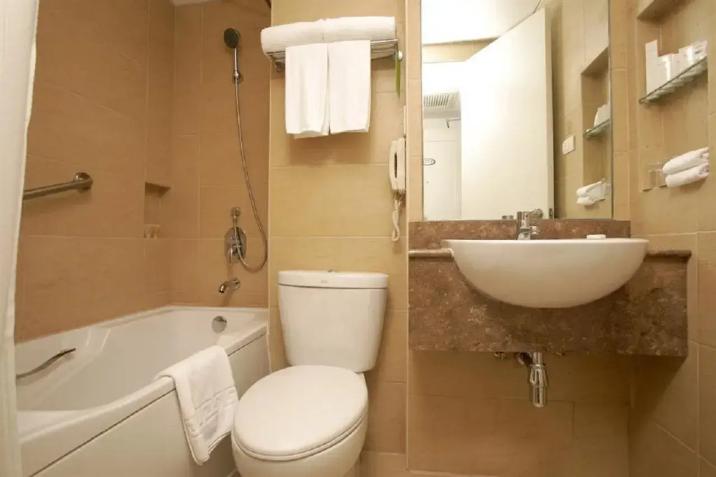 St Giles Hotel Makati