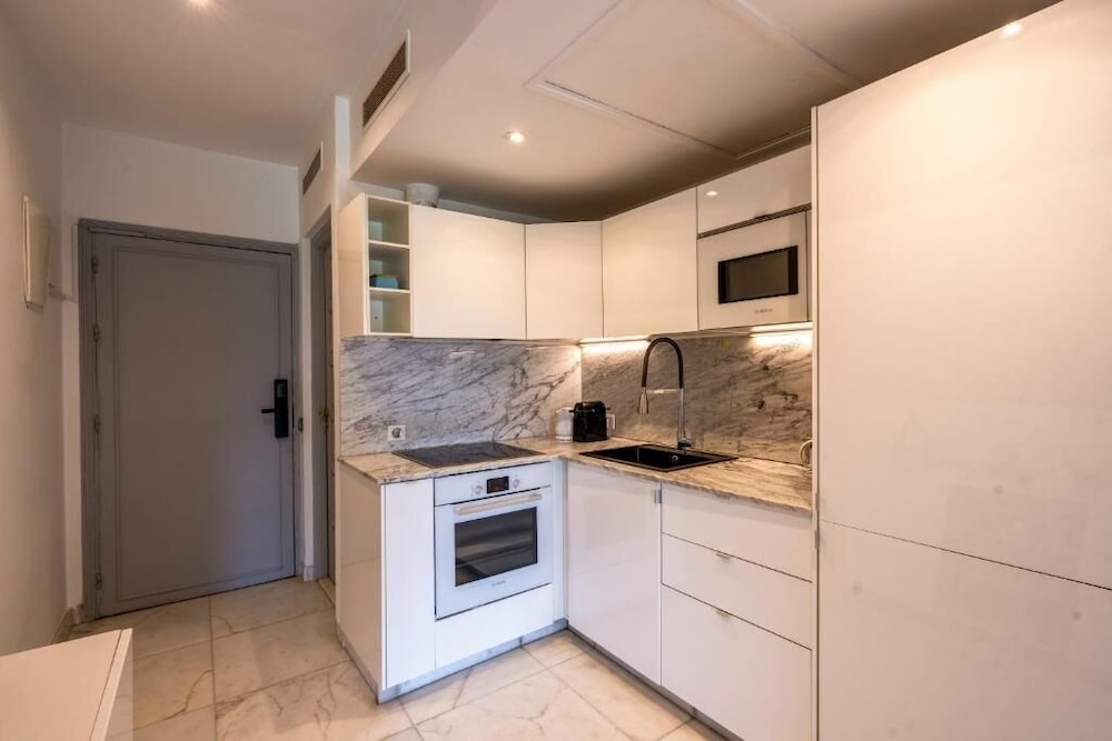 Hivernage Luxury 2BR  Parking