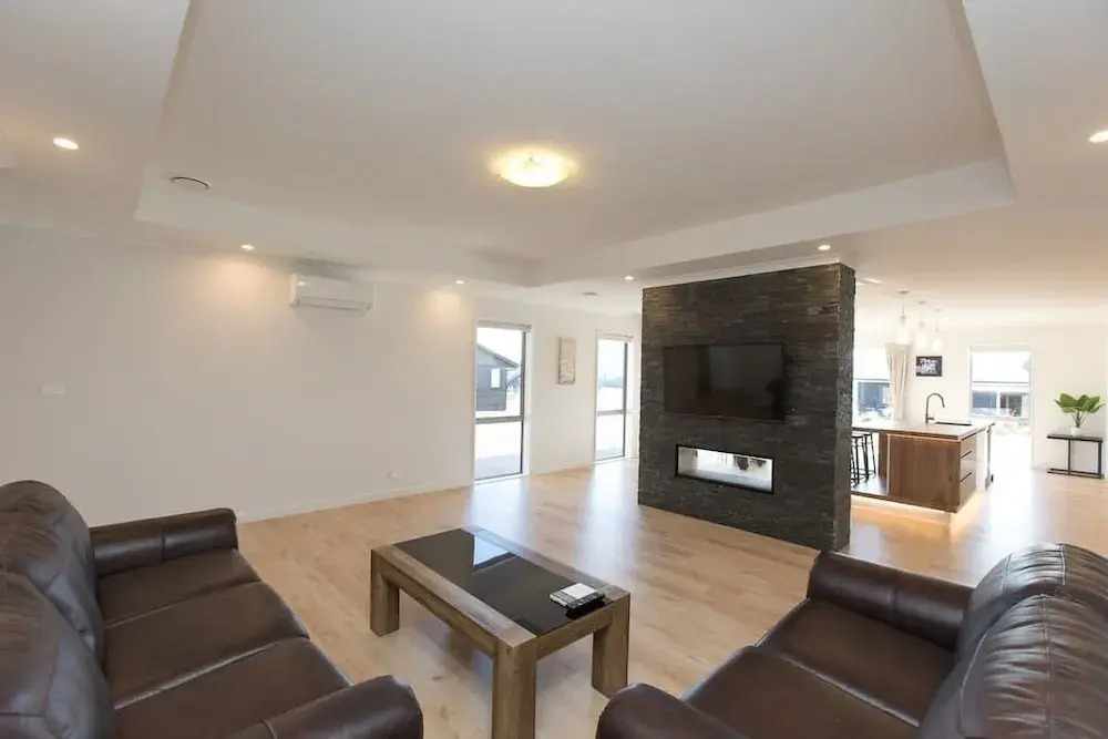 Super House 3 Bedroom