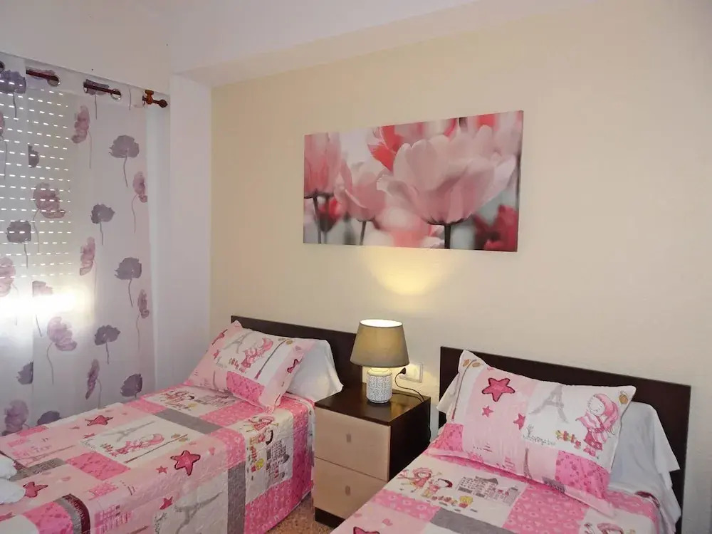 Apartamento Infante A - 13º -  1ª (Sólo Familias)