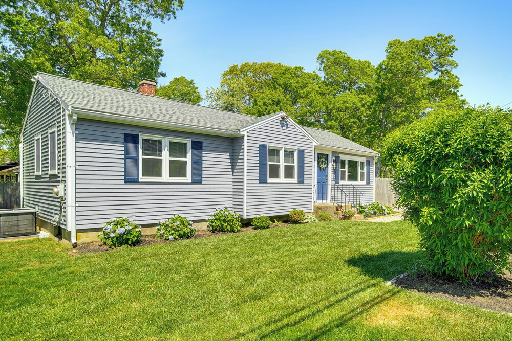 Private Beach & Fire Pit: Cape Cod Retreat!