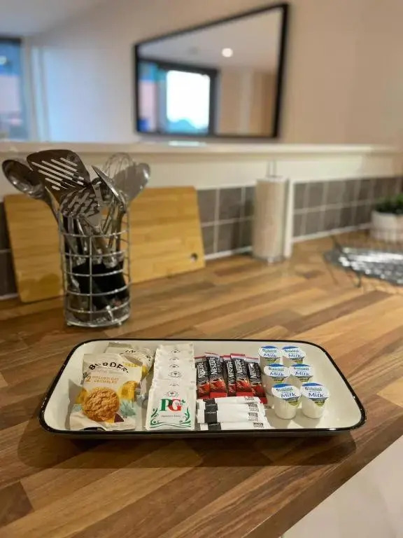 Paramount 105 by Mia Living 2 bedroom apartment with free parking