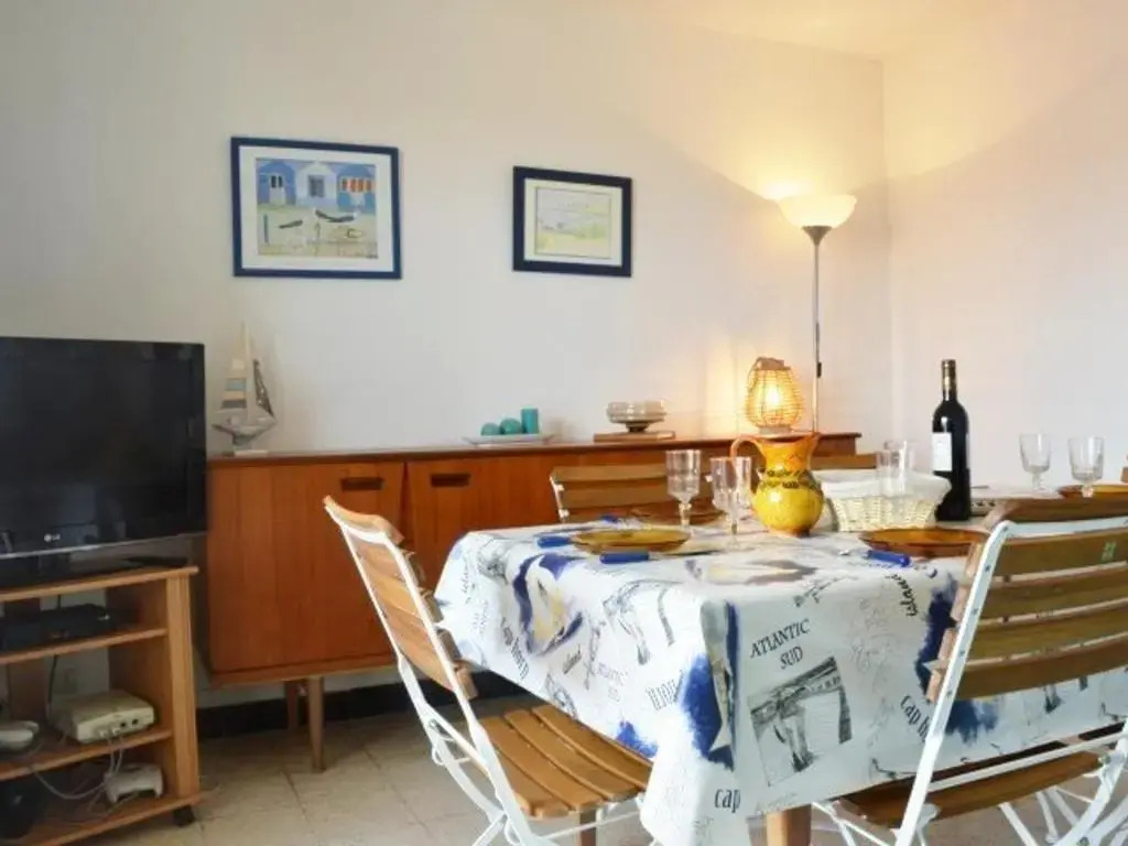 Appartement Narbonne, 3 Pièces, 6 Personnes - Fr-1-229b-701