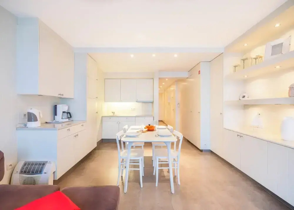 Apartment on the Coast with Beach Access