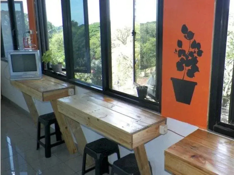 Pinisi Hostel