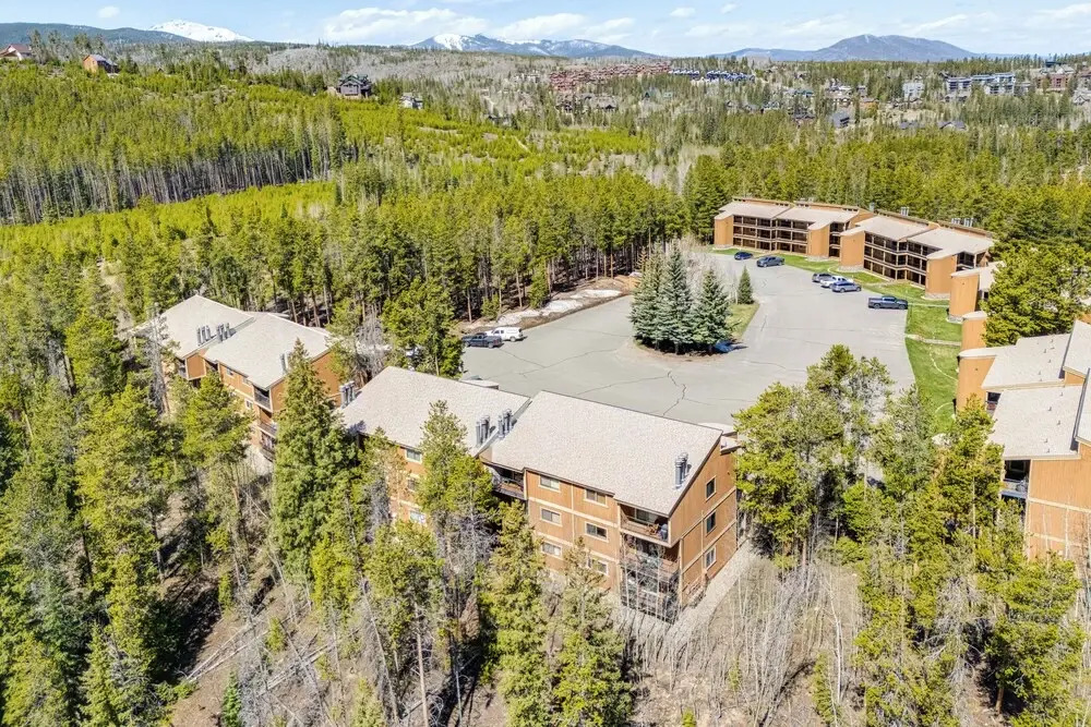 2 Mi to Winter Park Resort: Mtn-view Haven!