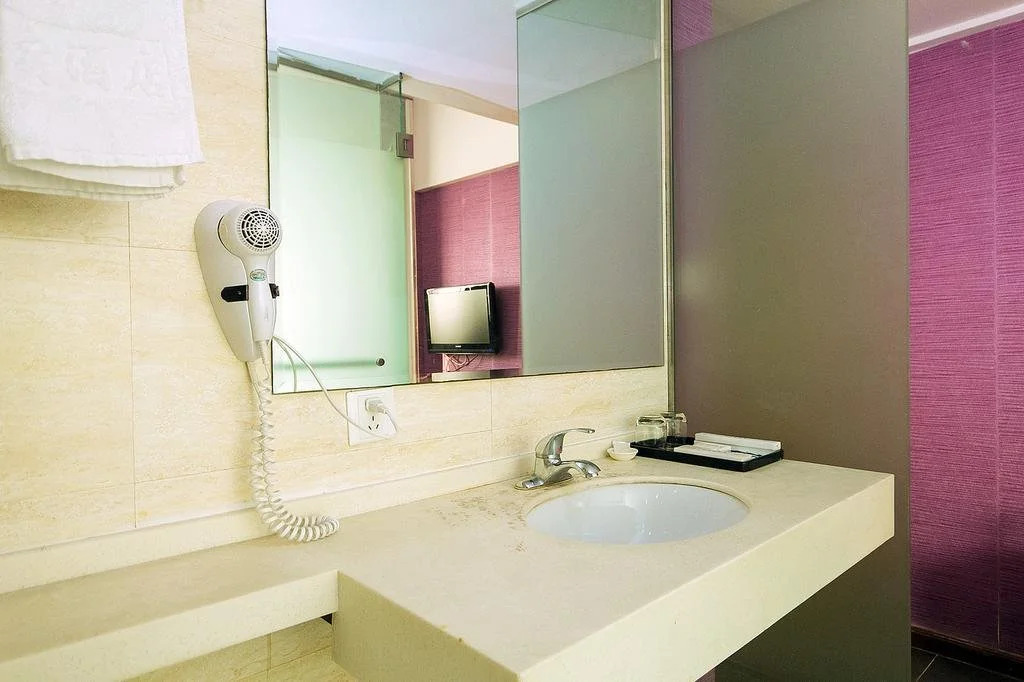 Yimi Hotel