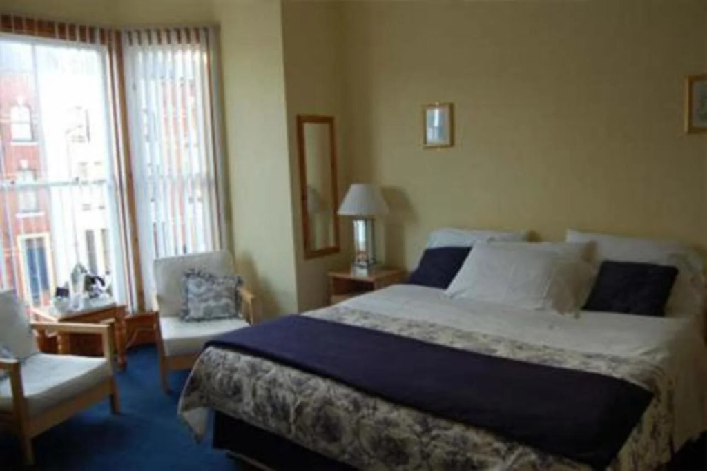Pinewood House