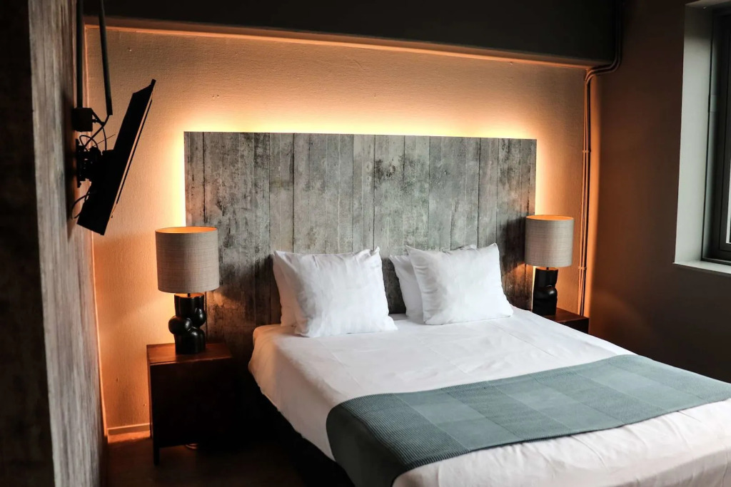 Rooms25