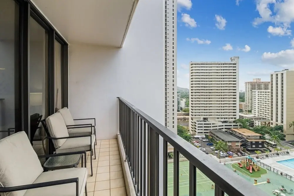 Tower 2 Suite 1702 - Ffp 1 Bedroom Home by Redawning