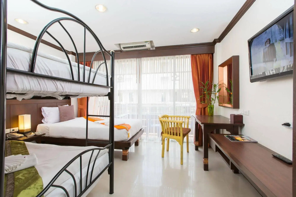 Marina Boutique Suites