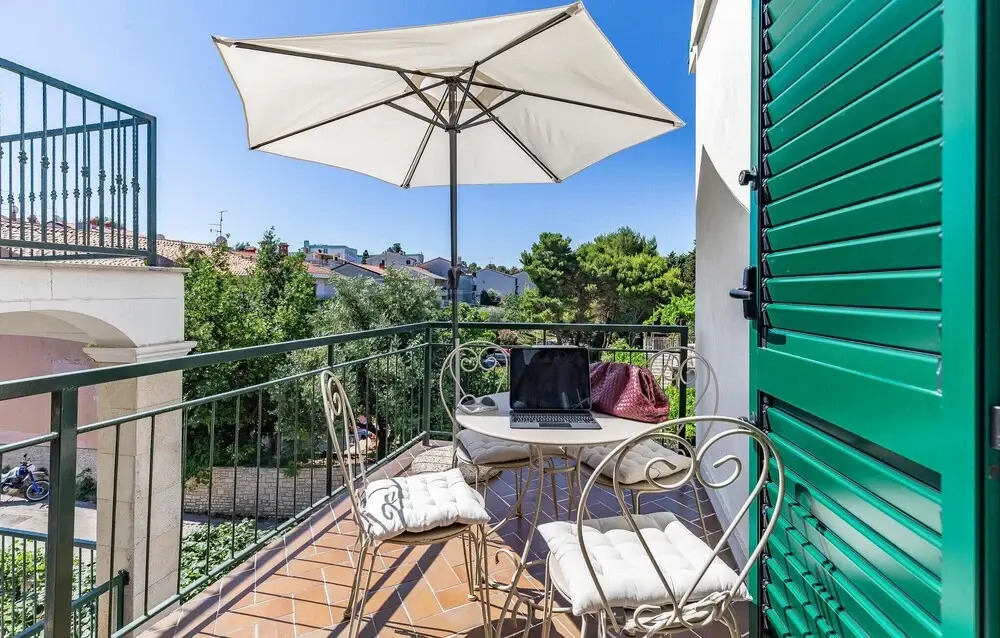 Stunning Home in Pula With Wifi and 2 Bedrooms