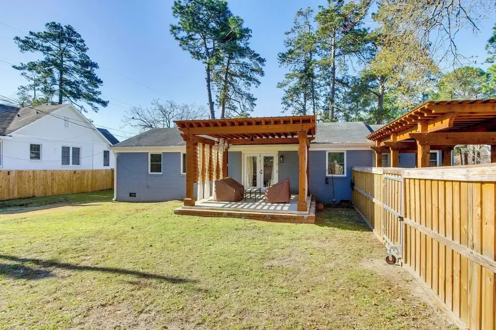 2 Mi to Historic Horse District: Dog-friendly Home