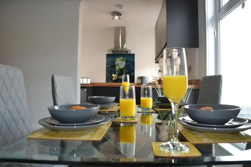 Oak Tree Boutique Apartment - 2 Bedrooms Apartment - Stayseekers