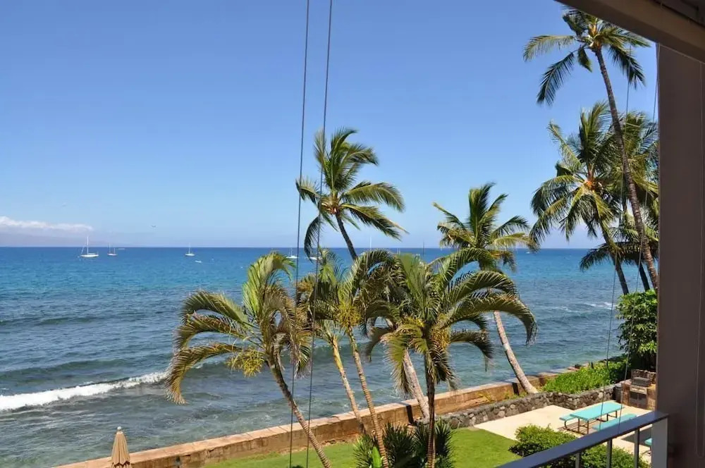 Lahaina Roads 309 by RedAwning