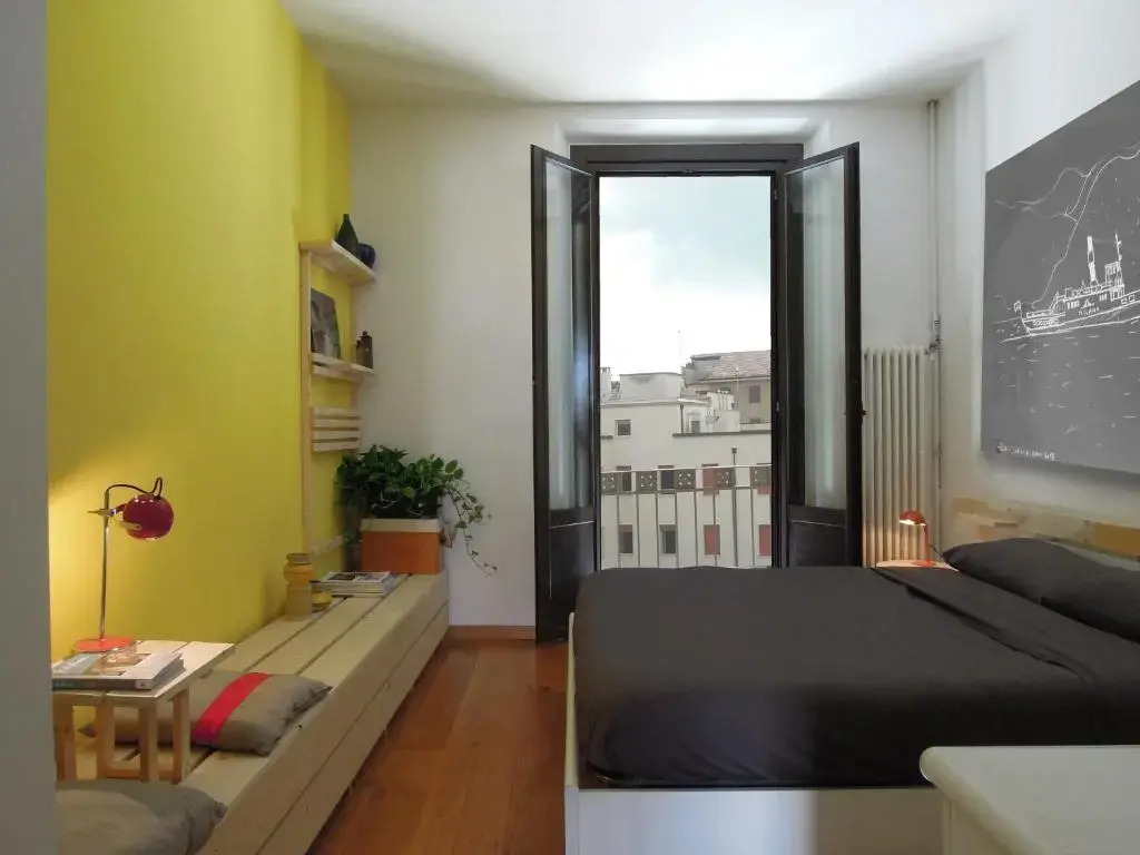 V12 Design Apartments