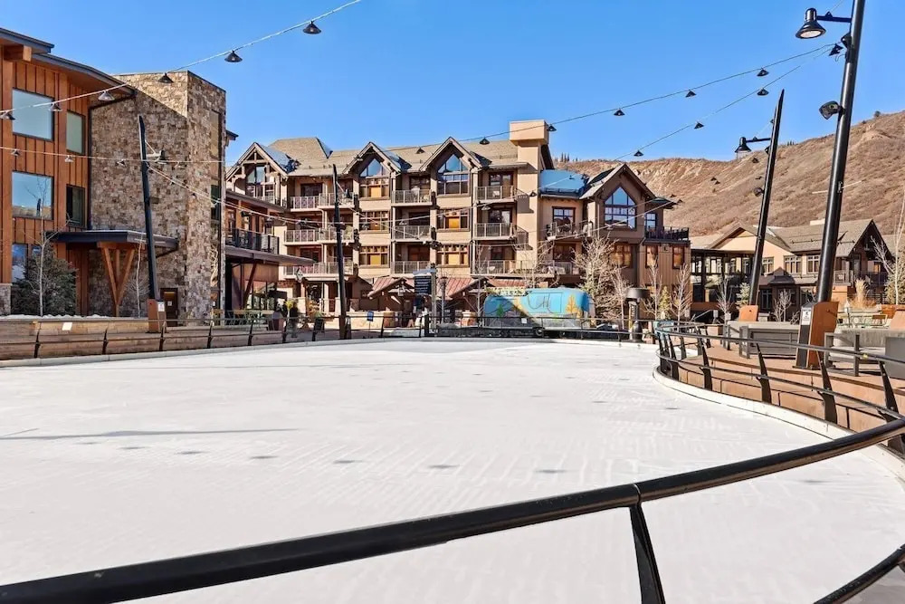 Snowmass Village 1 Bedroom Premier Condo at Crestwood
