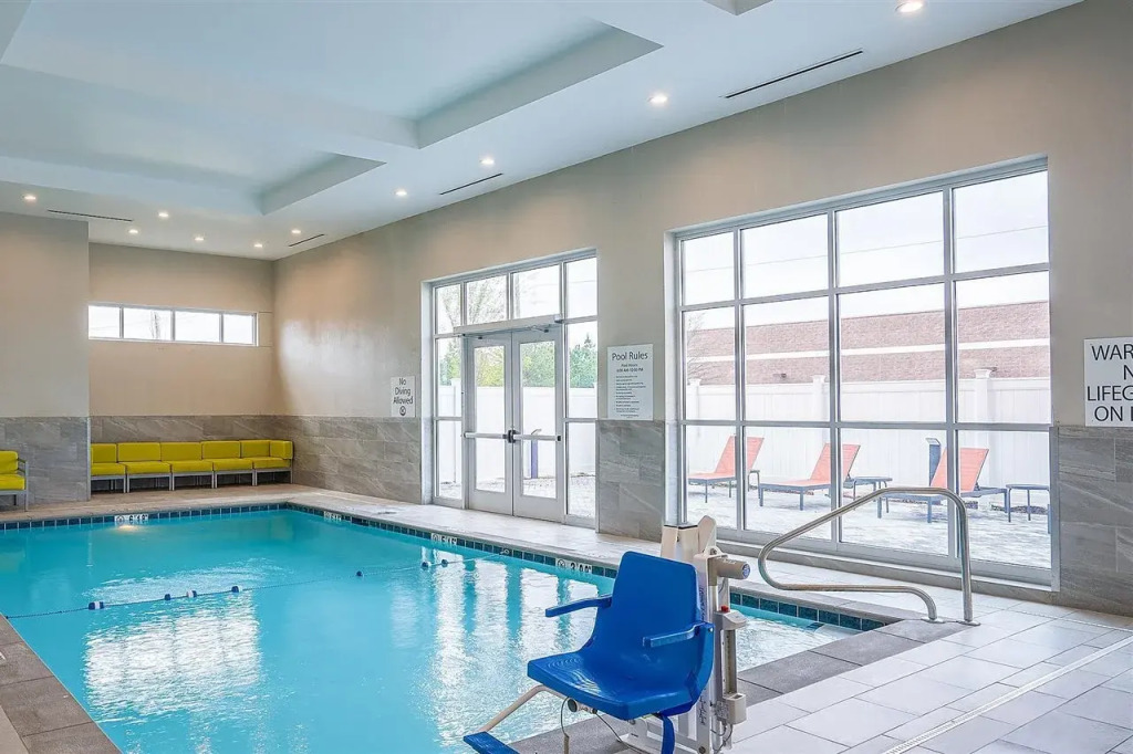 Holiday Inn & Suites Memphis Southeast-Germantown by IHG