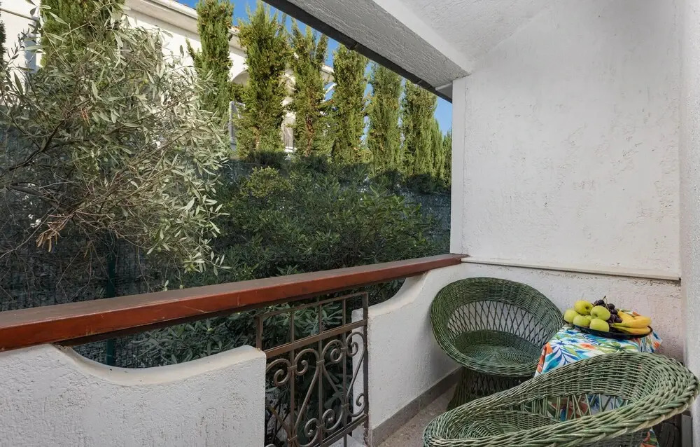 Nice Home in Pinezici With Wifi and 4 Bedrooms