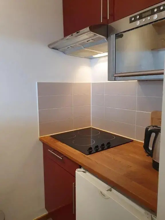 Nice 32m With Balcony View On The Mountain