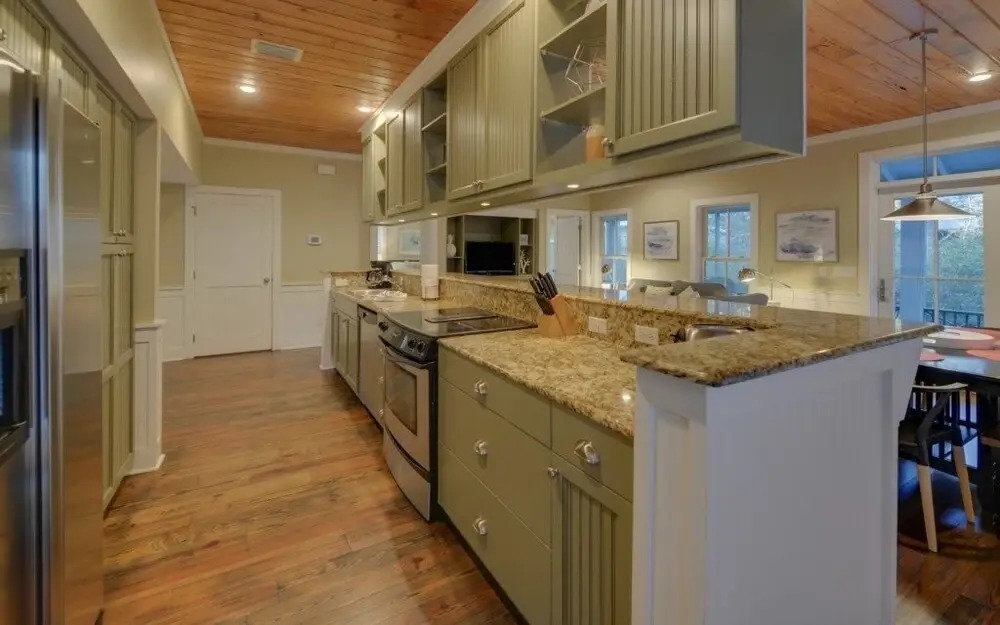MCBTS18 Wisteria - Three Bedroom Cottage