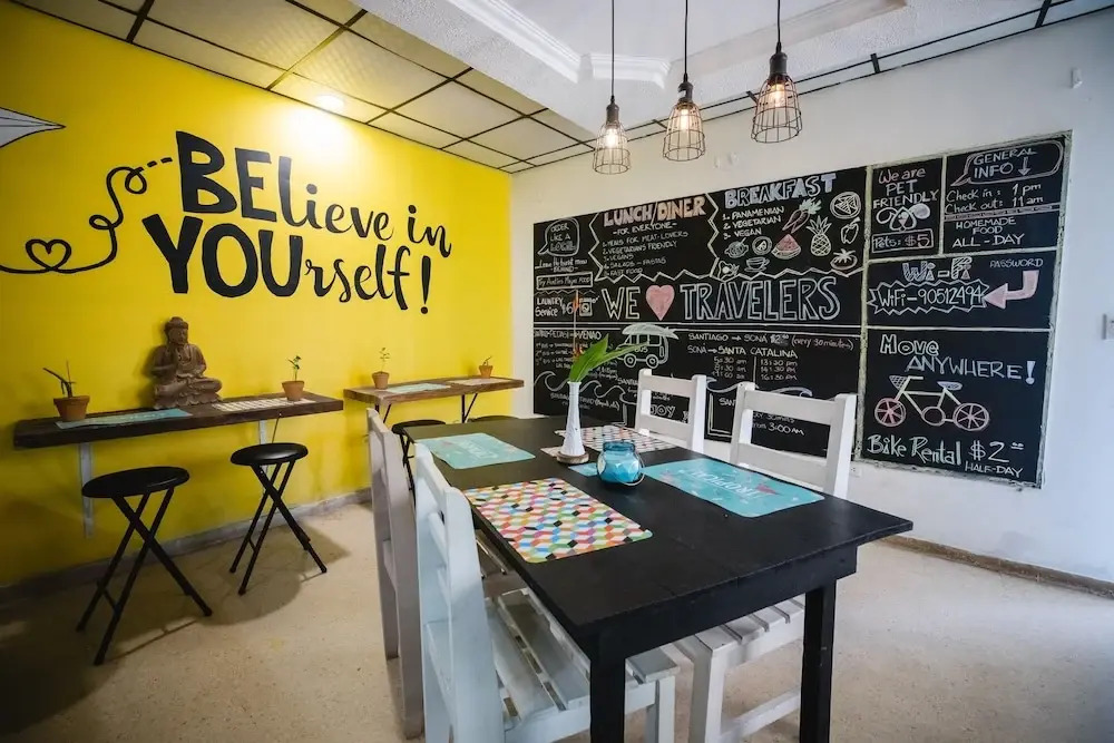 Hostel, Café & Garden Travelers
