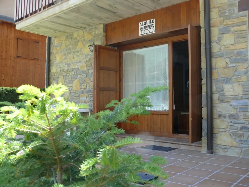 APARTMENTSUITESPAIN BAQUEIRA Jardin Privado