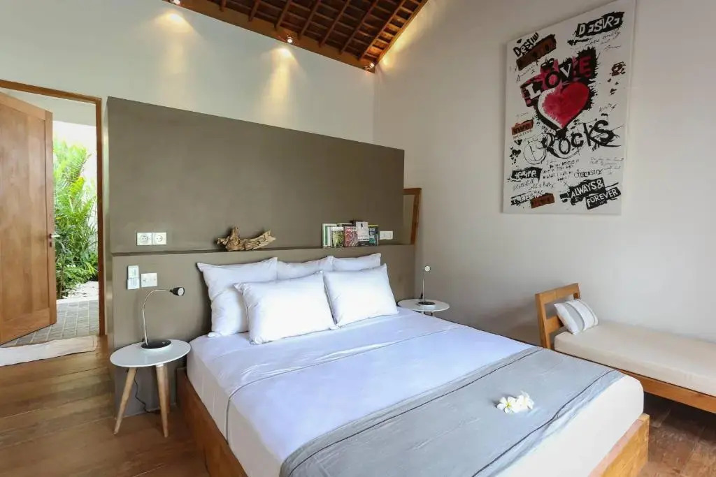 Villa Lima ac living 2 bedroom with pool in umalas