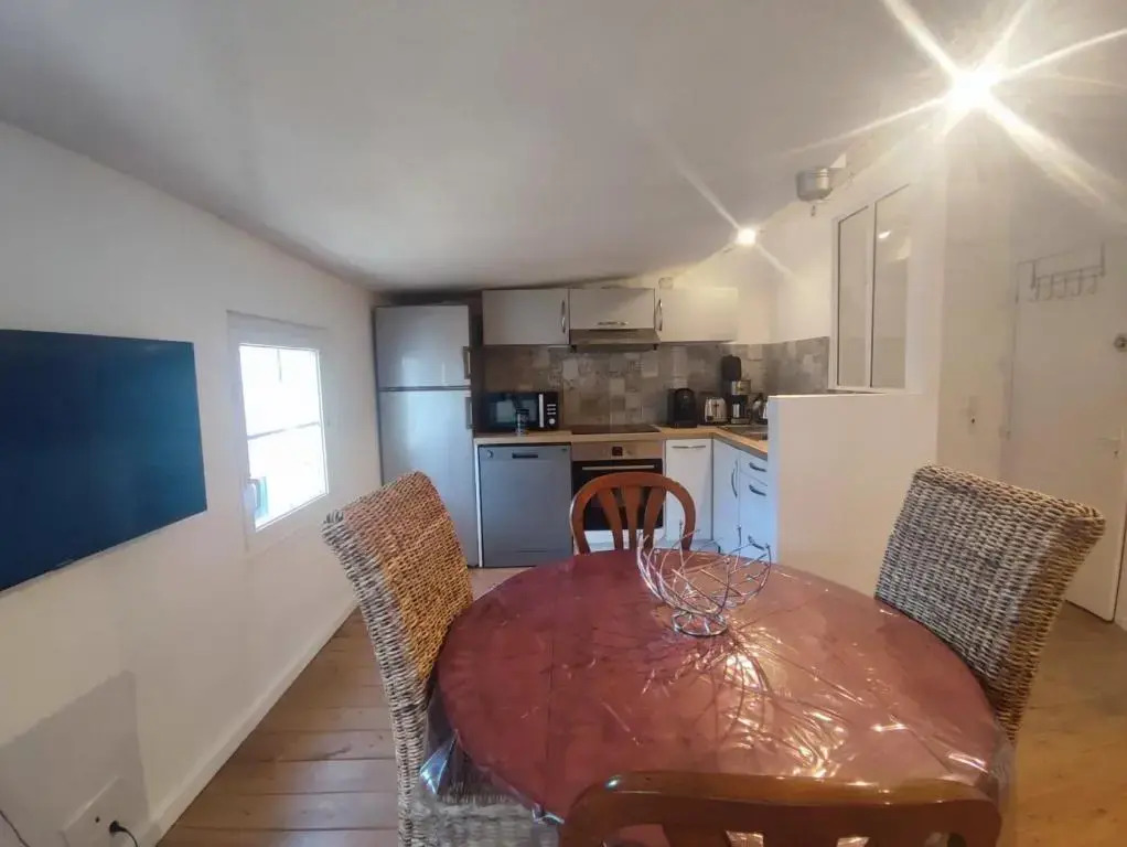 Lescale Niortaise - Centre-ville - 10mn Gare - WIFI - Netflix