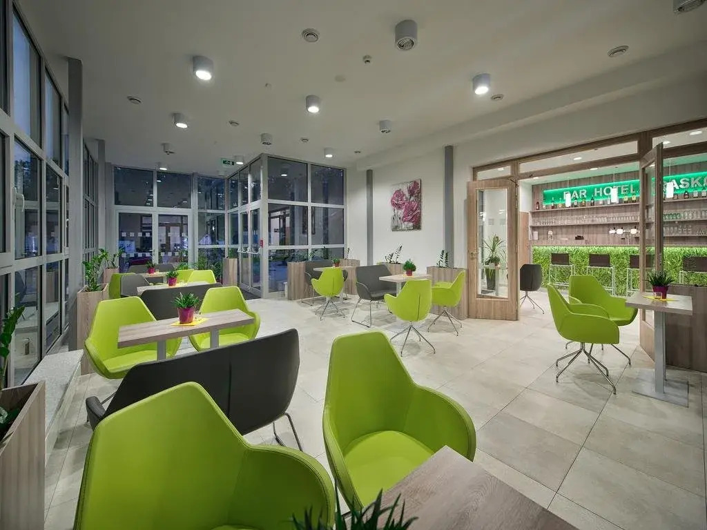 EA Hotel Kraskov