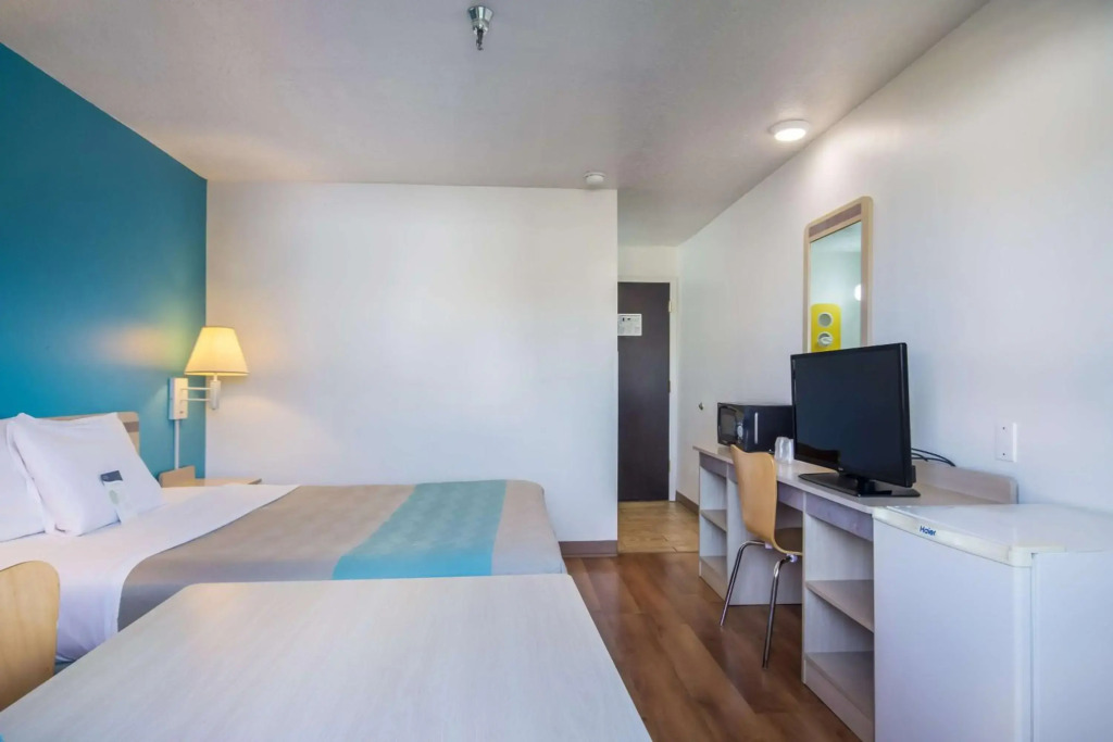 Motel 6-The Dalles, OR