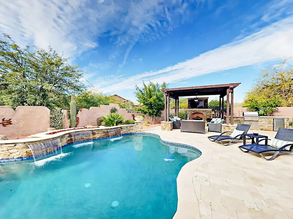 E Sandia Circle - 5 Br Home