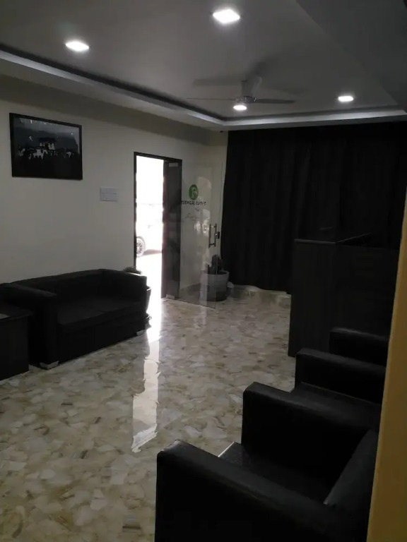 Tropical Suites