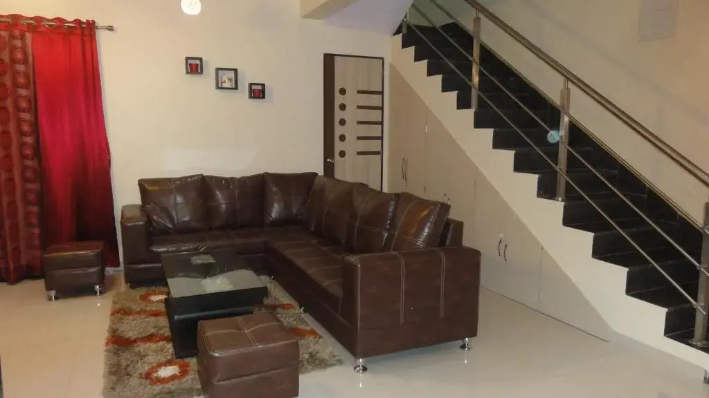 Royal Villa 1 - Luxurious 2BHK Villa with Huge Pvt Swimming Pool