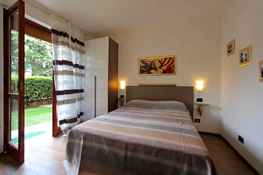 B&B Holidays Artisti