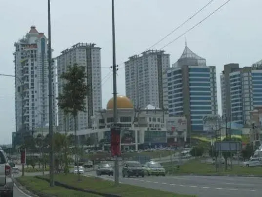Borneo Holiday Homes @ 1Borneo Tower B Condominium