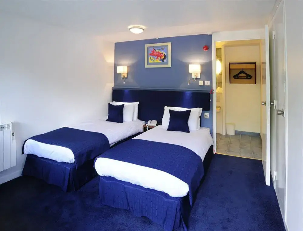 The Hotel Rafiya, Redditch