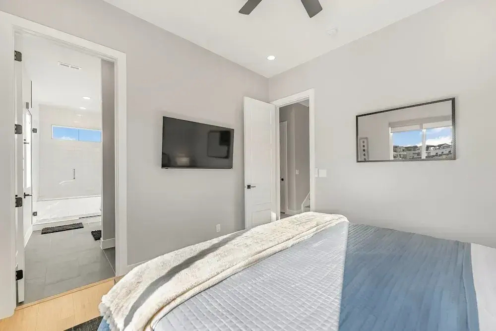 Slickrock Shore 8 Bedroom Townhouse