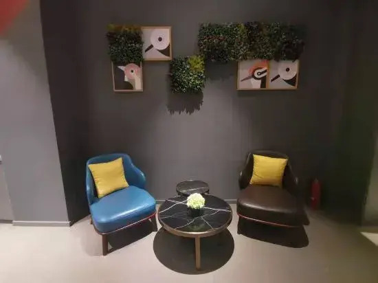 Homeinn·neo(Shiyan Wuyan Pedestrian Street Hong Kong City)