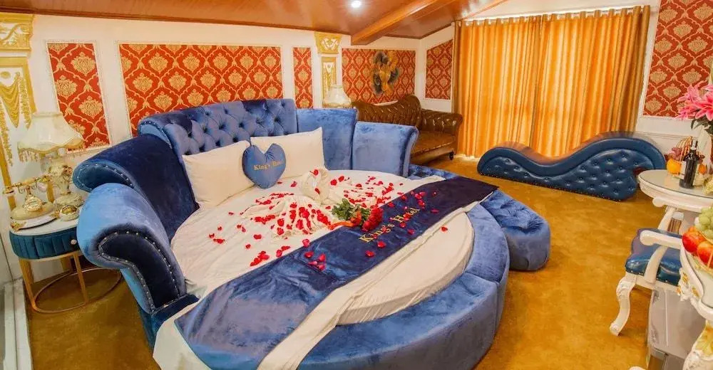 Kings Hotel Dịch Vọng